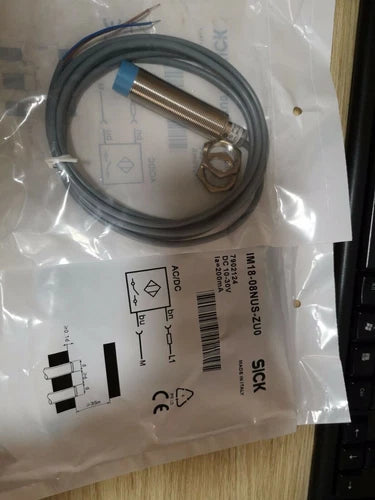 1PCS For  proximity switch  IM18-08NUS-ZU0