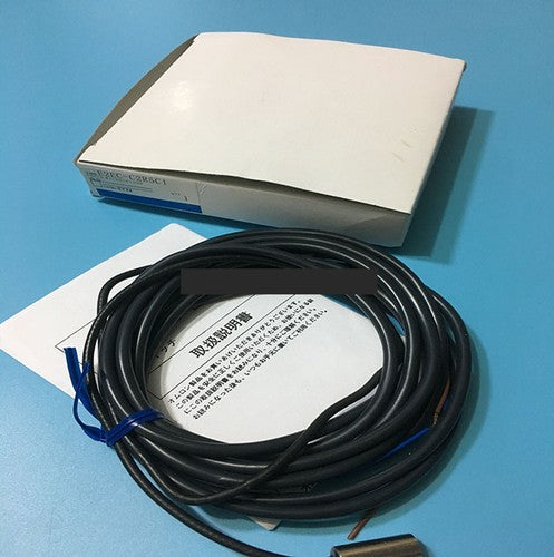Omron E2EC-C2R5C1 E2ECC2R5C1 Proximity Switch Free Shipping