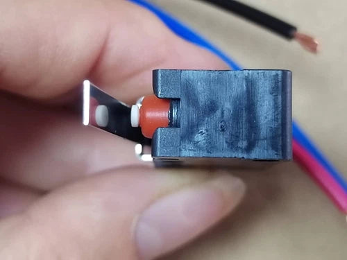 1PCS  Miniature Basic Switch  D2VW-5L1-1M D2VW5L11M