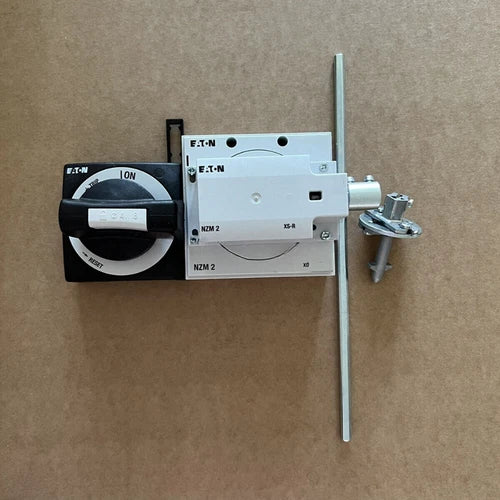Right Door Linkage Handle Molded Case Circuit Breaker Operating Handle NZM2-XS-R
