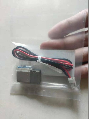 1 pcs SMC V111-5LZ solenoid valve