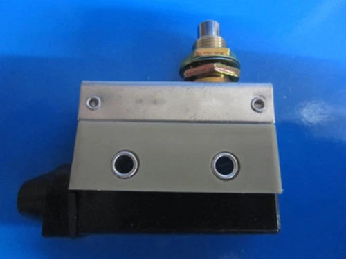 1PC  One  Limit Switch  AZ7310