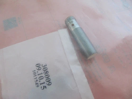 1PC  IFM IFS289 Proximity Switch Sensor IFS289 Free Shipping