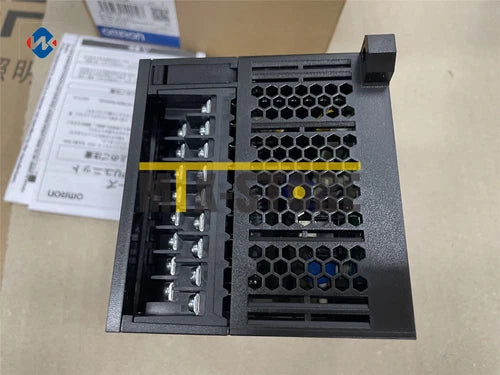 1PC    Programmable Controller CP2E-N20DR-D