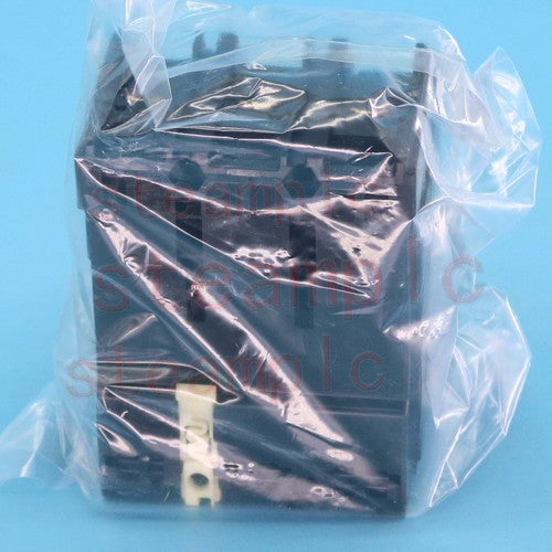 One  Circuit Breaker For For FUJI SA33C 3P 30A Free Shipping