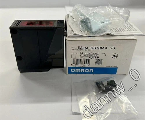 1PC  Photoelectric Sensor Switch    E3JM-DS70M4-US