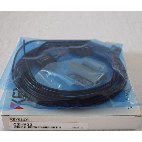 one  keyence CZ-H32 Color mark laser sensor one Year Warranty