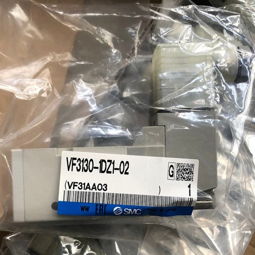 ONE   SMC VF3130-1DZ1-02 solenoid valve Free shipping