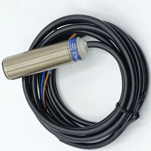 1PC  Proximity Sensor   XS512B1PAL2