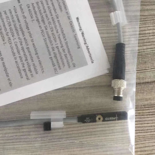 1PC    Proximity Sensor SME-8M-DS-24V-K-0,3-M8D 543861