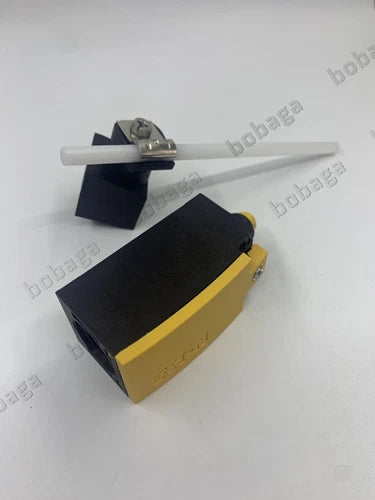 1PC   Limit switch LS-11S/RR