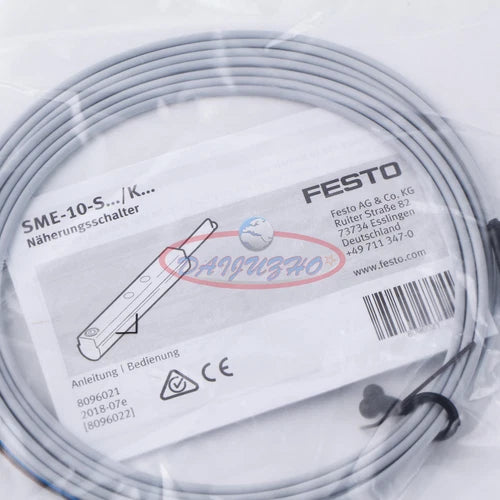 1pc  Proximity switch    SME-10-KL-LED-24