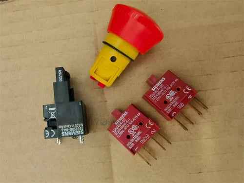 1Set  3SB2908-0AA + 3SB2000-1AC01 1NO + 1NC  Emergency Stop