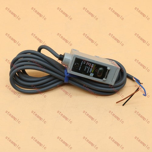OMRON  E3S-CR11 Photoelectric Sensor 10-30VDC 2M One year warranty