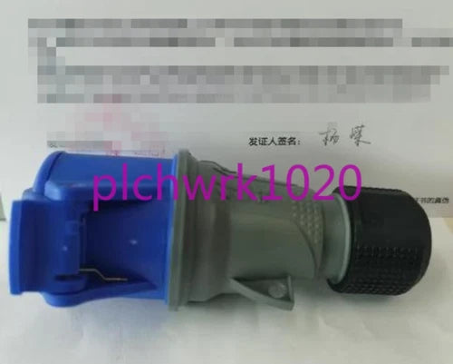 1PCS   three pole mobile industrial socket 216EC6