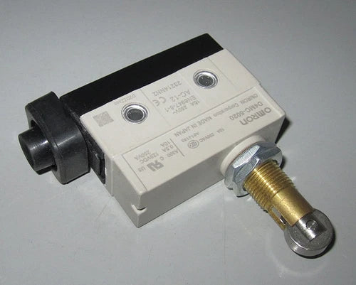 1Pc   Limit Switch D4MC5020  D4MC-5020