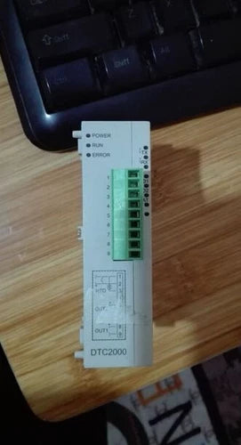 1PC  Temperature Controller   DTC2000V
