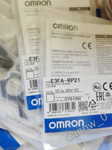 1PC  Photoelectric Sensor Switch  E3FA-RP21