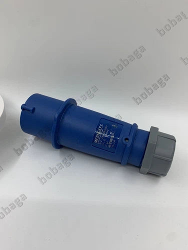 1PCS   AM-TOP TYP248 IP44 230V 3P 16A   Plug