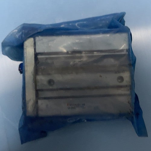 one   SMC MGQM16-40 guide cylinder Free shipping