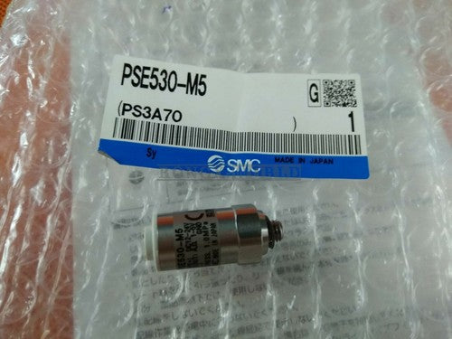 1PCS  SMC PSE530-M5 PSE530M5 Pressure Switch