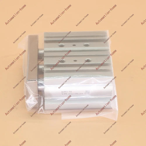 1PC   Thin guide rod cylinder in box  MGPM20-25Z