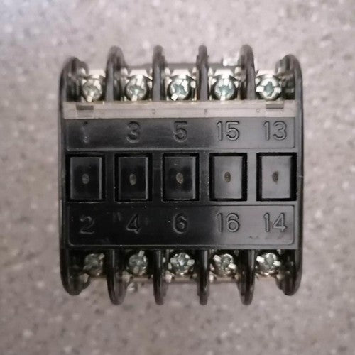 One  Contactor For FUJI SRCA3631-05 200/220VAC Free Shipping