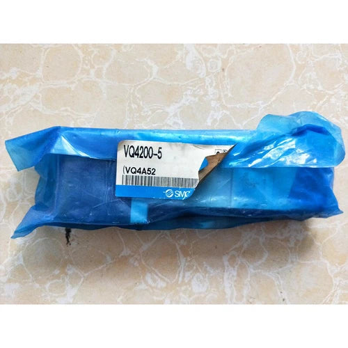 1PC    Solenoid Valve  VQ4200-5 VQ42005