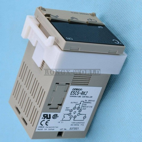 ONE Omron Temperature Controller E5CSRKJ E5CS-RKJ 100-240VAC