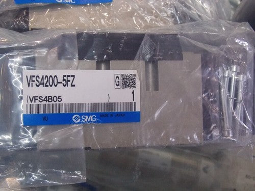 1 pcs SMC VFS4200-5FZ solenoid valve