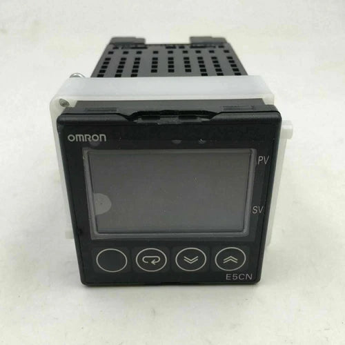 1PC  Temperature Controller 100-240V   E5CN-Q2T