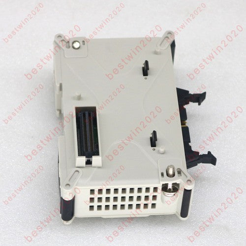 1PC  KEYENCE NR-HA08 Analog Module Fast Shipping