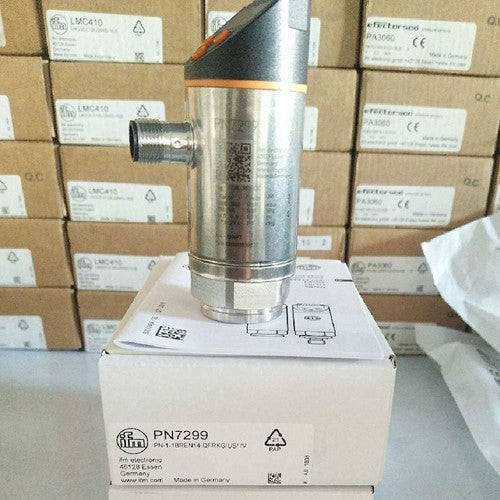 For IFM PN7299  pressure sensor Free Shipping
