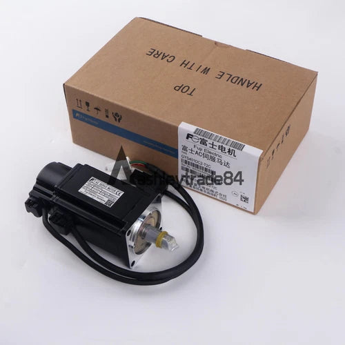 One Fuji GYS401DC2-T2C Servo Motor GYS401DC2T2C