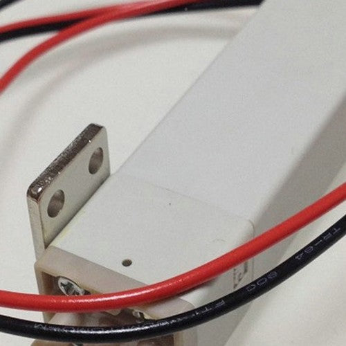 one  SMC LVM102R-5A-1 LVM102R-5A-1 solenoid valve Free shipping