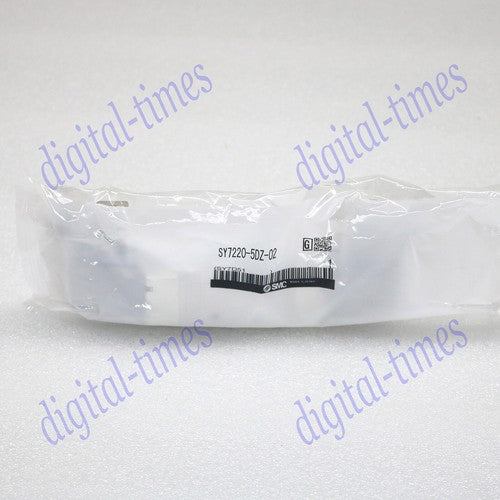 one  SMC solenoid valve SY7220-5DZ-02 SY7220-5DZ-02 Free shipping