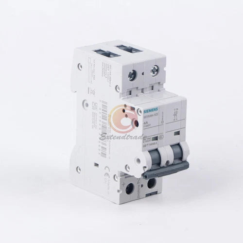 1PC  Circuit Breaker   5SY5204-7CC 2P 4A