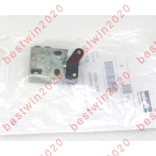 one  Parker PXC-M521 valve PXC-M521 Free shipping