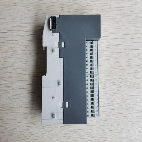 one  abb 1TNE968902R1301 Output Module in box Fast Shipping