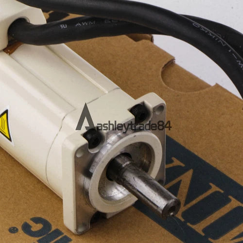 1PC  MSMA012A1A Panasonic servo motor MSMA012A1A