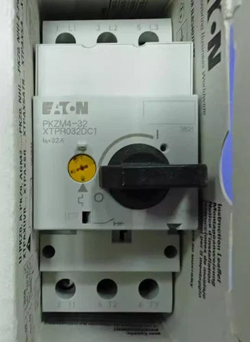 1PC     PKZM4-32 24-32A XTPR032DC1NL  Circuit breaker