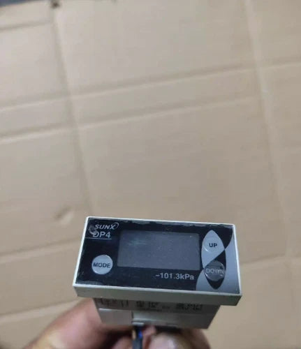 1PC  Pressure Sensor  DP4-50Z DP4 50Z
