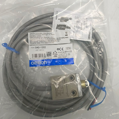 Omron D4C-1202 General Purpose Compact Enclosed Limit Switch Roller Plunger
