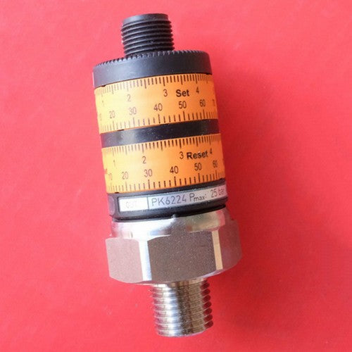 For Ifm PK6224  Pressure Switch Free Shipping