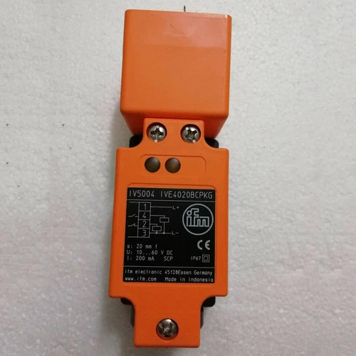 One IFM IV5004 Inductive Sensor Free Shipping