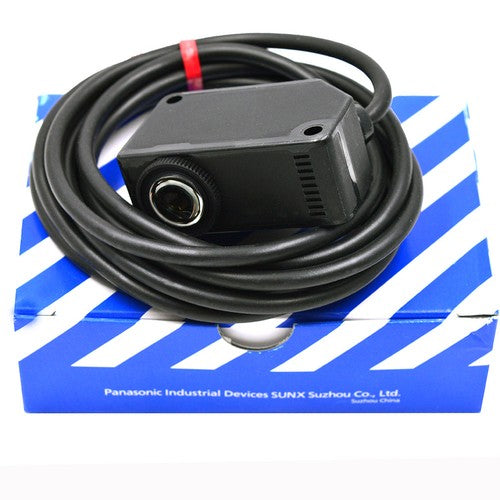 SUNX LX-101 RGB Color Digital Mark Sensor - NPN - 2m Cable