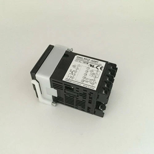 1X  Temperature Controller   E5CZQ2MT ~  E5CZ-Q2MT
