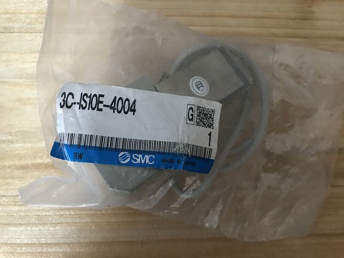 1 pcs SMC 3C-IS10E-4004 Pressure Switch