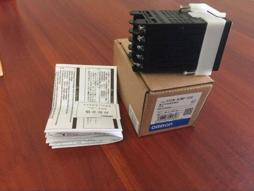 OMRON  E5CN-Q2MP-500 Temperature Controller FREE SHIPPING