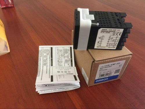 OMRON  E5CN-Q2MP-500 Temperature Controller FREE SHIPPING